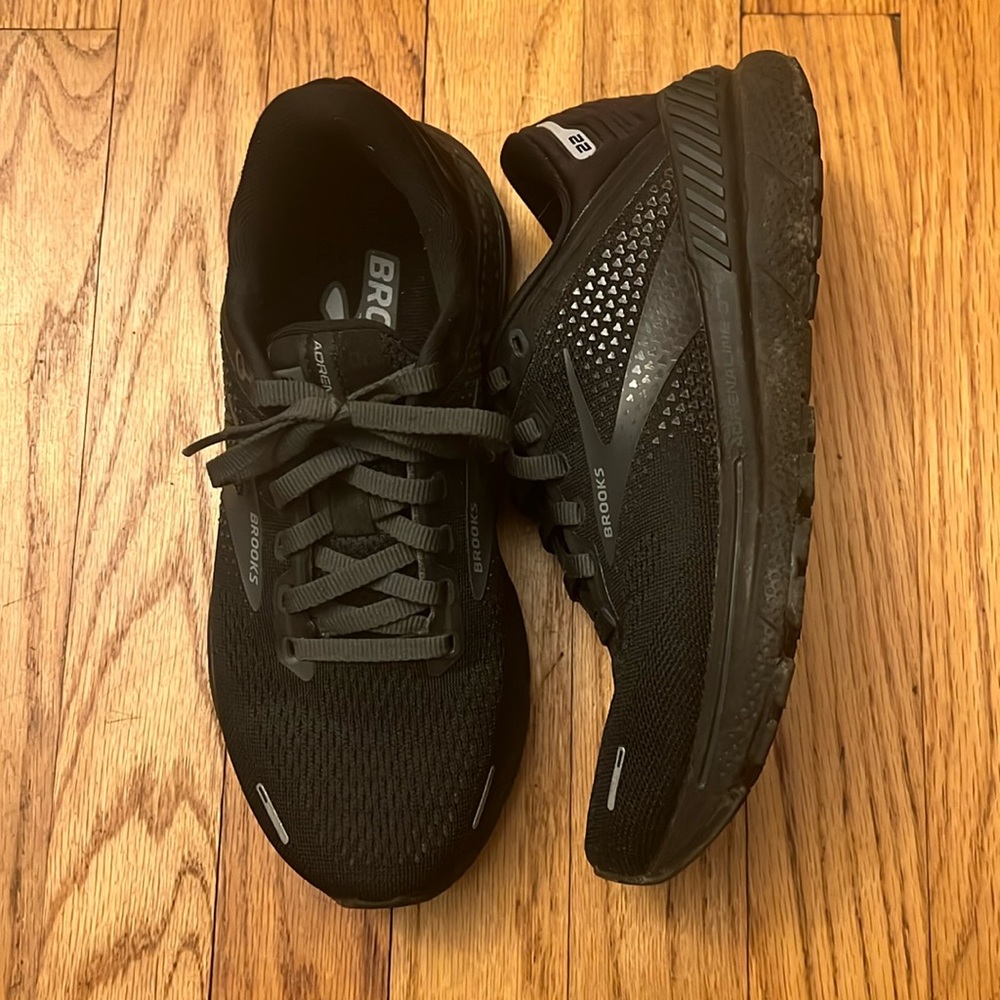 Brooks Adrenaline GTS 22